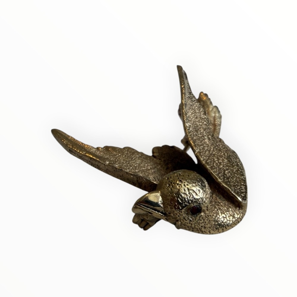 Vintage 14K Gold Flying Bird Brooch Pin Red Gem Eye Textured 7.61g Estate